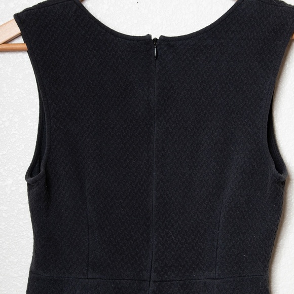 Black Pins and Needles sleeveless dress - Picture 2 of 2